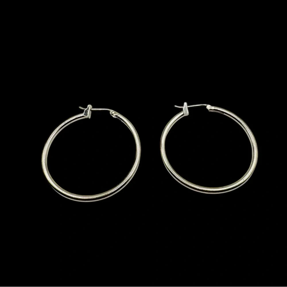 Classic Silver Tone Hoop Earrings | Minimal Everyday Hoops